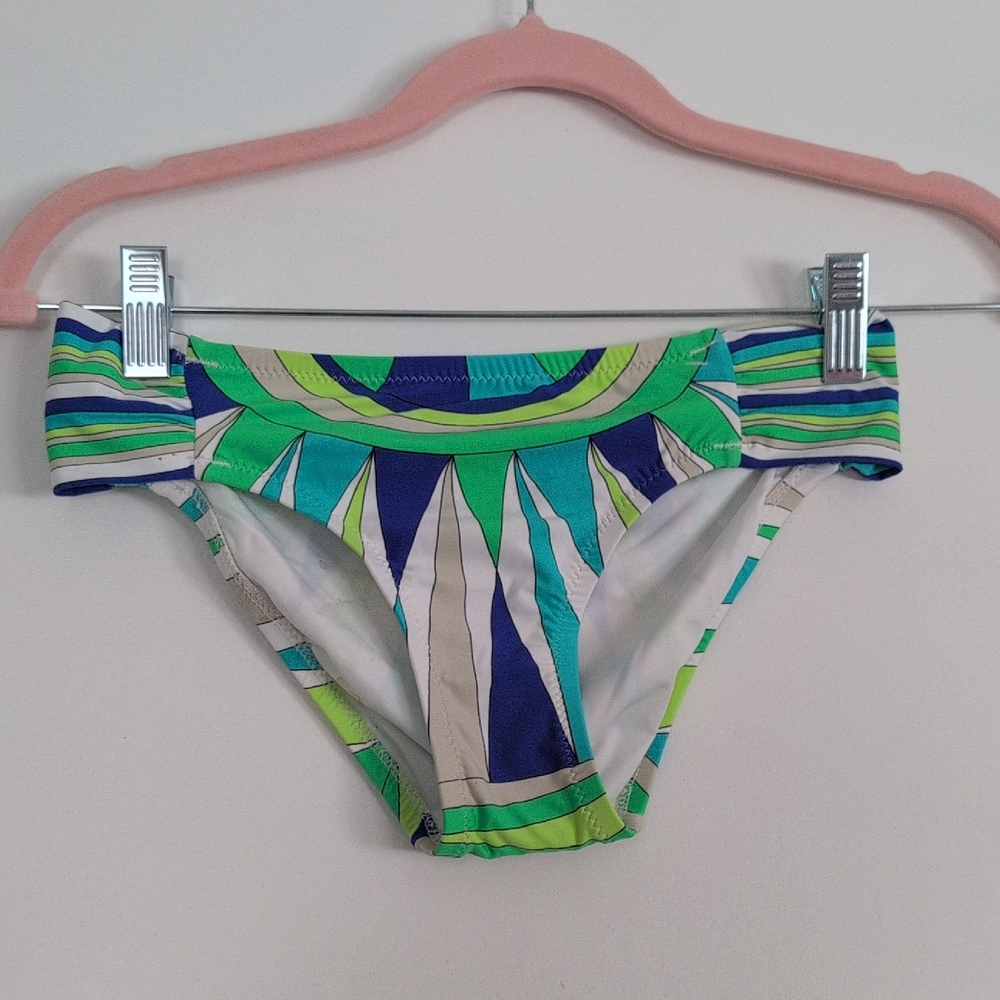 Trina Turk bikini bottom. New w/o tag. Hygienic liner attached. Size 2